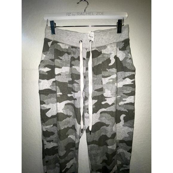 NWT Aerie Camo Fleece Jogger High Waisted Sweatpants Size Medium - Picture 4 of 5